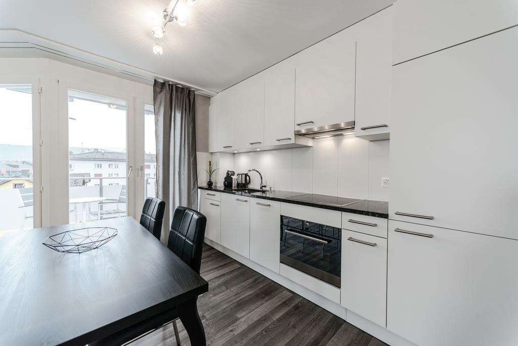 Reloc Serviced Apartments Zurich-Oerlikon Pokoj fotografie