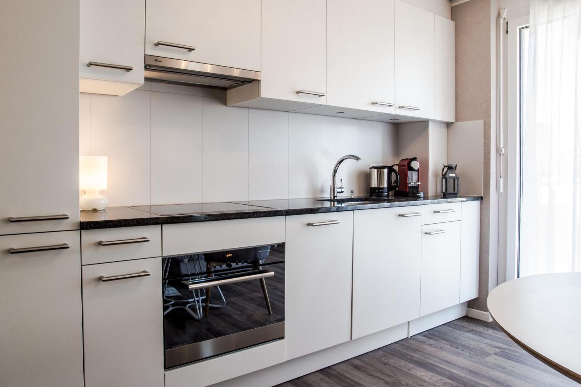 Reloc Serviced Apartments Zurich-Oerlikon Pokoj fotografie